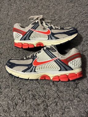 Nike vomero 5